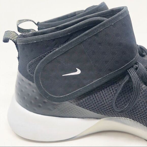 NIKE | Women’s Air Zoom Strong Black & Metallic Purple 9 - Picture 7 of 11